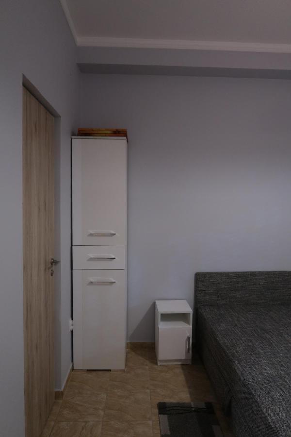 Eva Apartman Szigetvar Luaran gambar