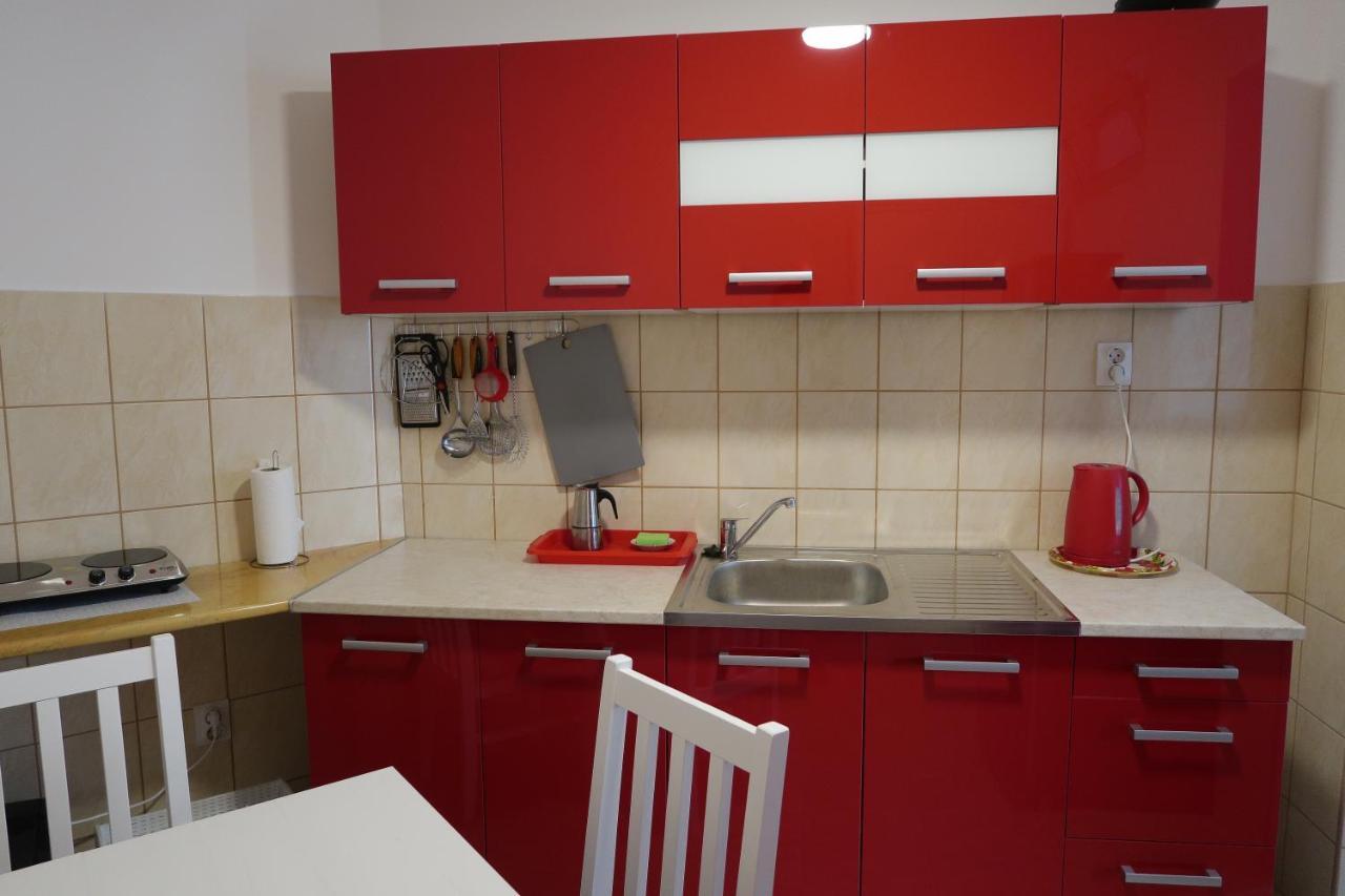 Eva Apartman Szigetvar Luaran gambar