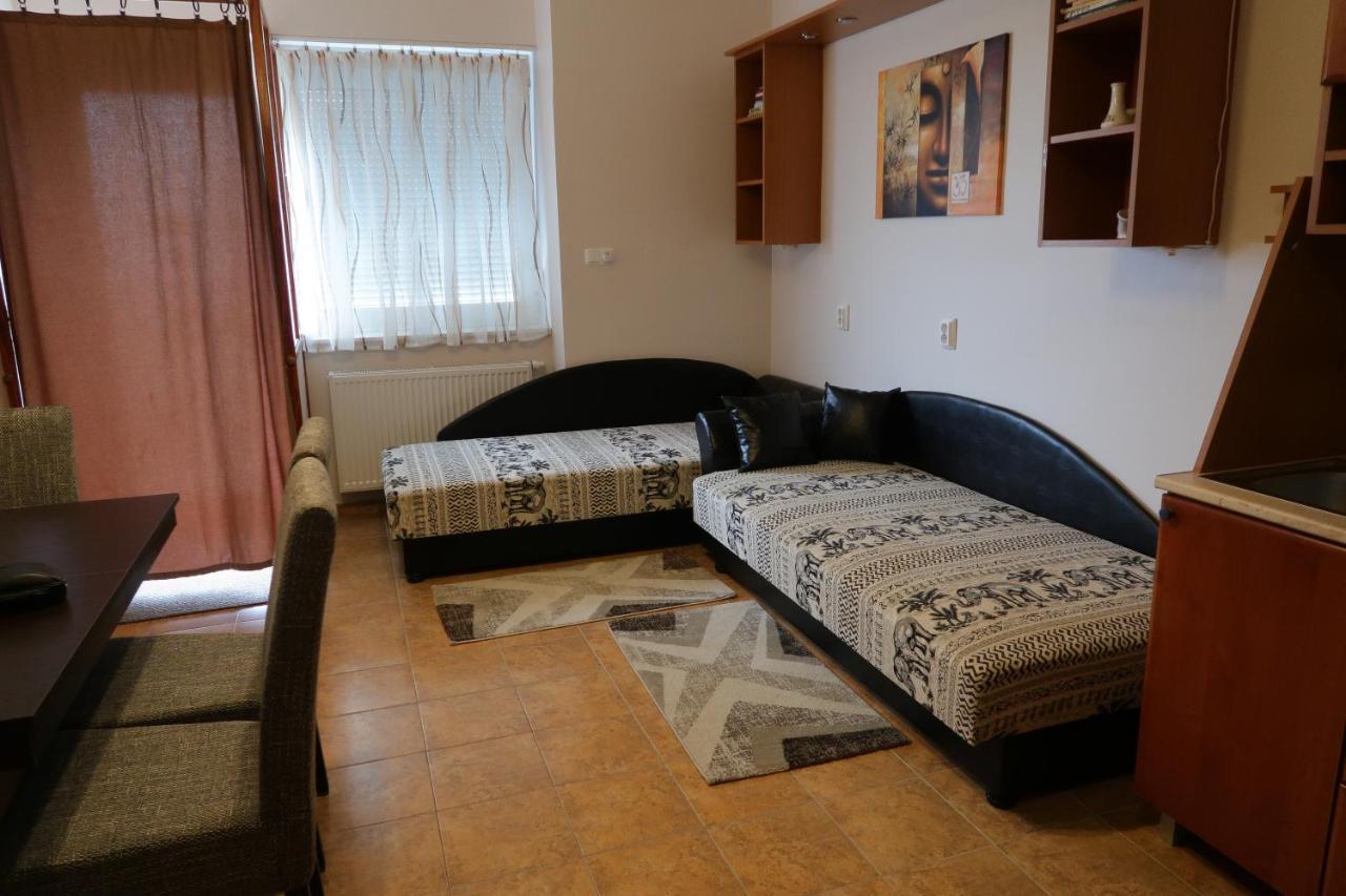 Eva Apartman Szigetvar Luaran gambar