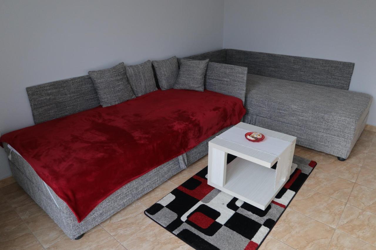 Eva Apartman Szigetvar Luaran gambar