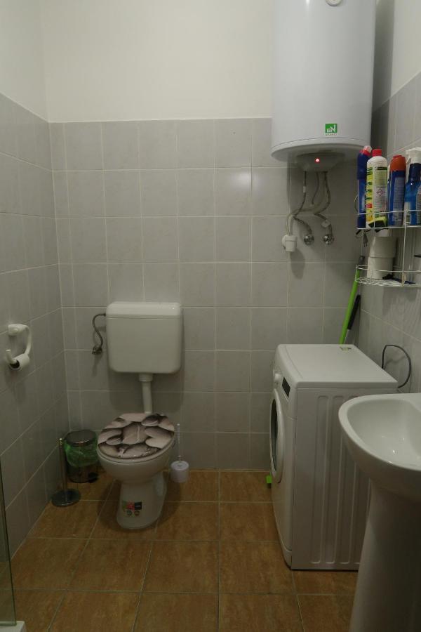 Eva Apartman Szigetvar Luaran gambar